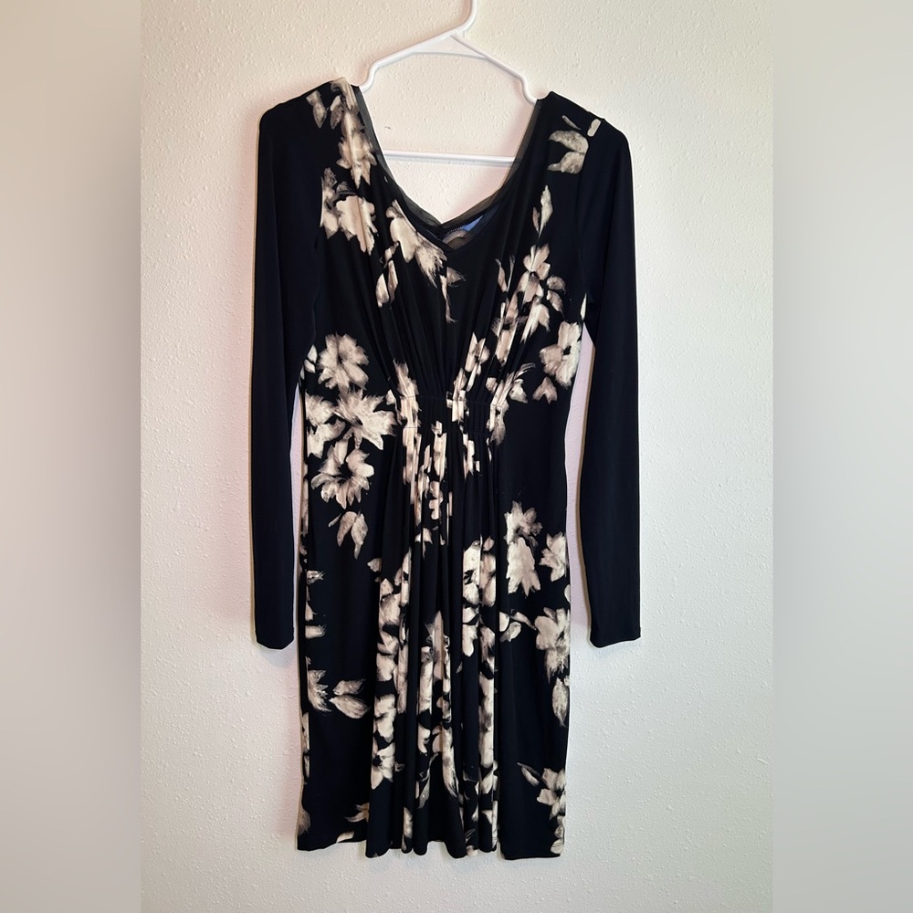 Simply Vera Wang Black Floral Long Sleeve Dress Sz XS Gathered Flowy Flattering